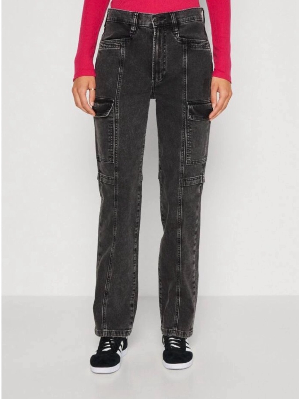 GAP washed cargo jeans